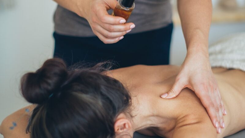 massage californien bien être à domicile lyon